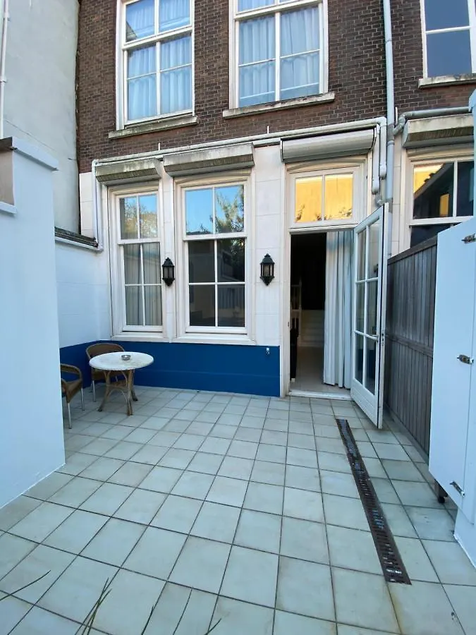 Hotel Bridges House Delft Netherlands